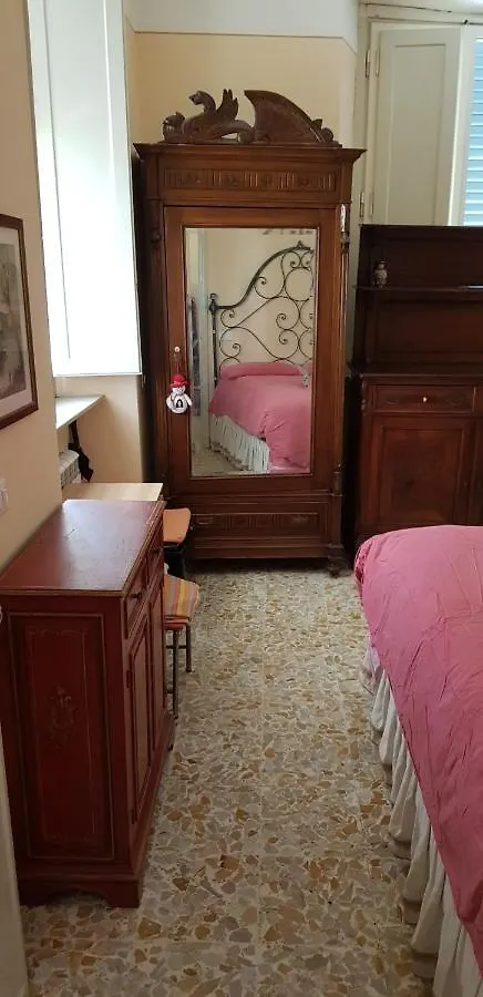 Alloggio in famiglia Felicita Hotel Lucca Italia